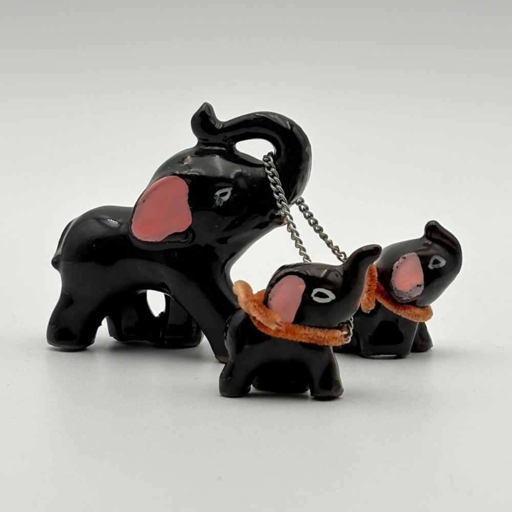 Vintage Elephant Figurine Family on Chains Mother and Babie Handpainted Japans - Picture 2 of 12